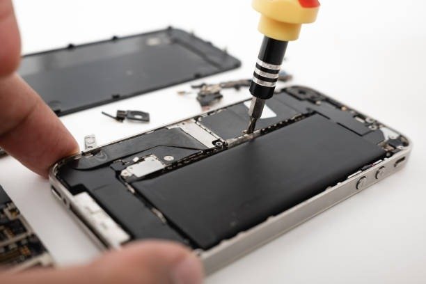 Troca de bateria de iPhone presencial no Recreio dos Bandeirantes — Tec Silva
