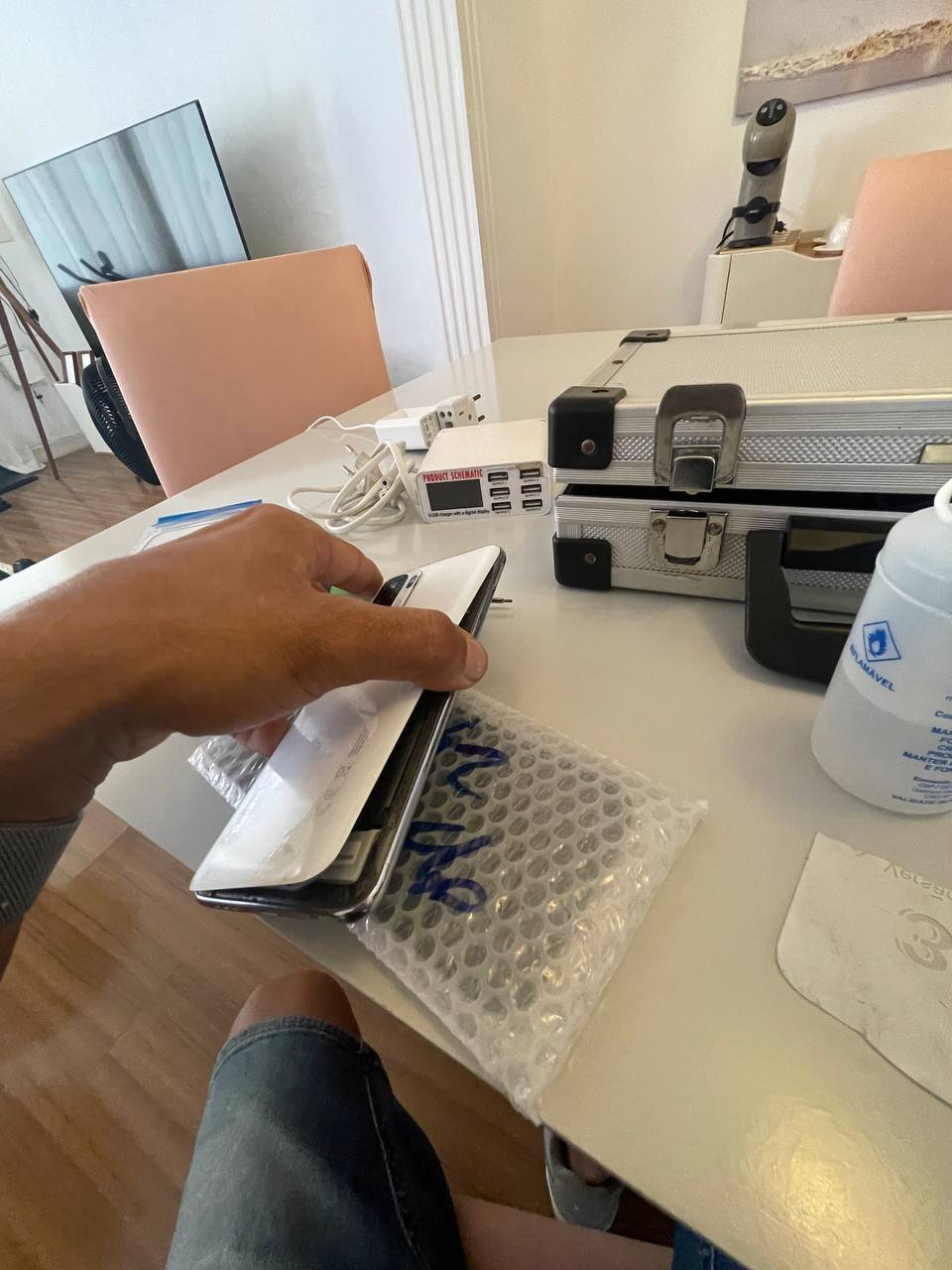 Conserto de iPhone e Samsung em Vargem Grande e Pequena — Tec Silva